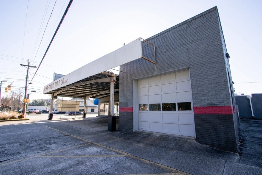 More Photos Of 1531 Taylor St, Columbia Auto Repair For Lease