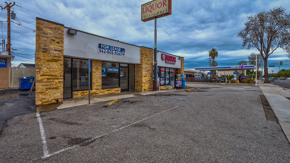 More Photos Of 14016-14020 Lambert Rd, Whittier Storefront For Lease