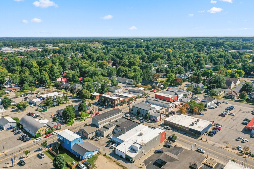 More Photos Of 122 W Superior St, Wayland Storefront For Sale