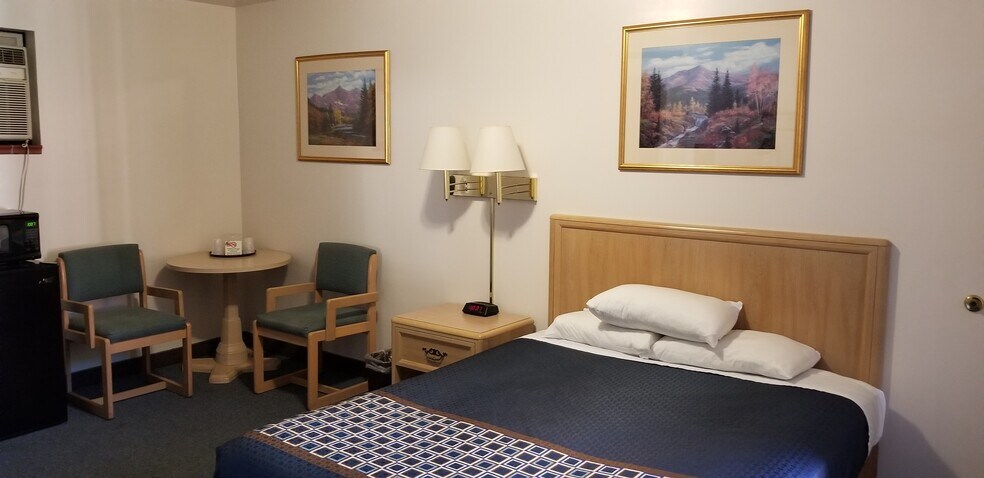 More Photos Of 3518 W Colorado Ave, Colorado Springs Hotel For Sale