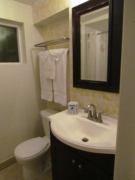 More Photos Of 2105 E Platte Ave, Colorado Springs Hotel For Sale