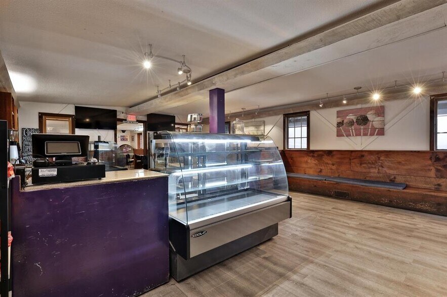More Photos Of 5501 Route 4, Killington Restaurant For Sale