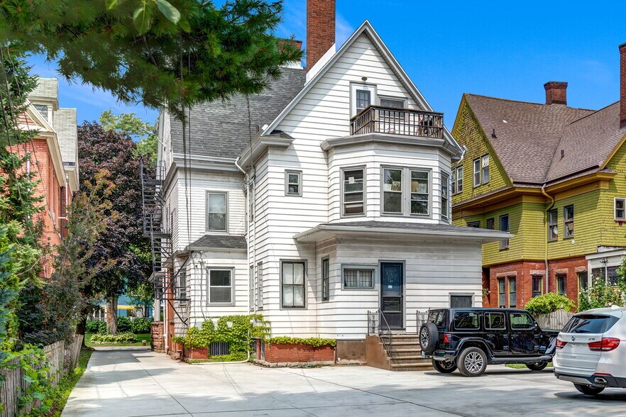 More Photos Of 461 Linwood Ave, Buffalo Apartments For Sale