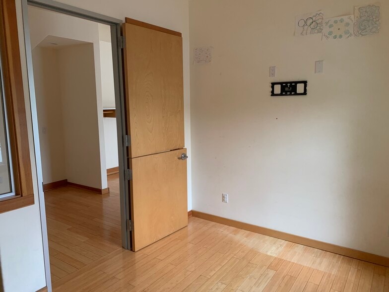 More Photos Of 16315 Monterey Hwy, Morgan Hill Freestanding For Lease