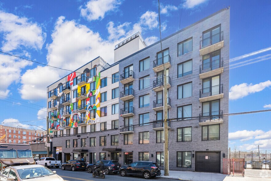 More Photos Of 858 E New York Ave, Brooklyn Apartments For Lease