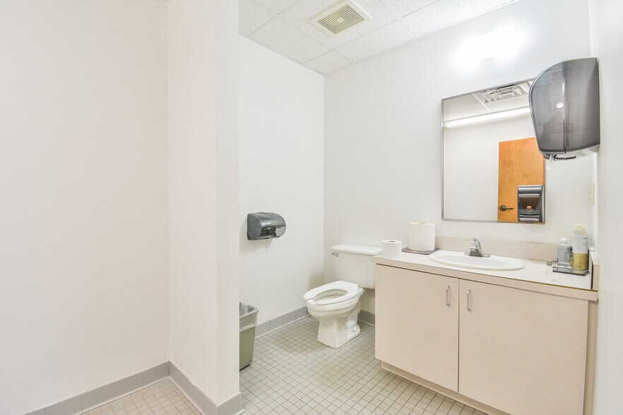 More Photos Of 1400 Grayson Hwy, Lawrenceville Religious Facility For Sale