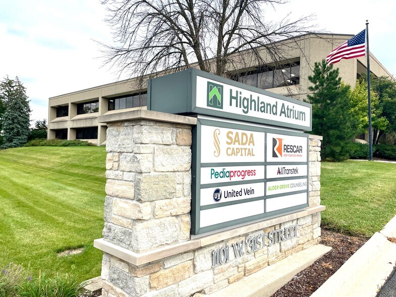 More Photos Of 1101 W 31st St, Downers Grove Office For Lease