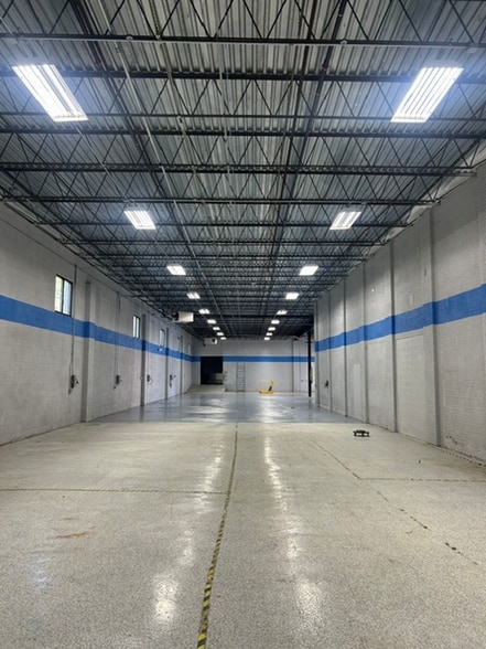 More Photos Of 356-362 Getty Ave, Clifton Warehouse For Lease
