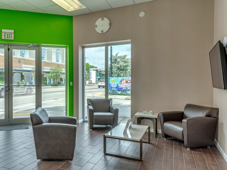 More Photos Of 45-47 NE 36th St, Miami Freestanding For Lease