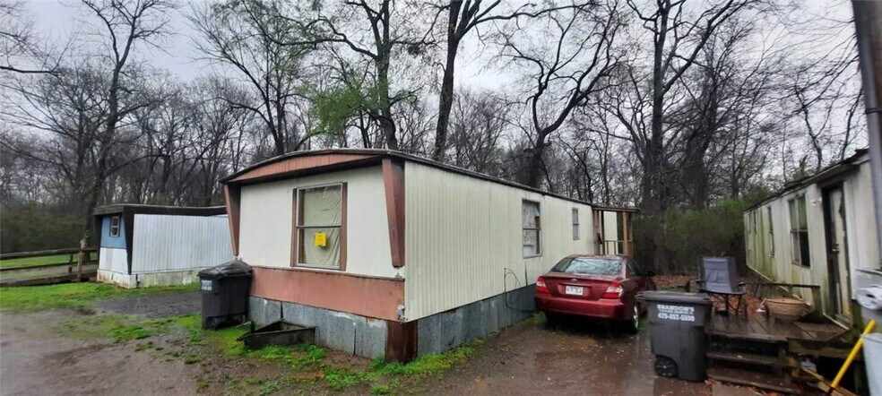 More Photos Of 188 Fields St, Russellville Multifamily For Sale