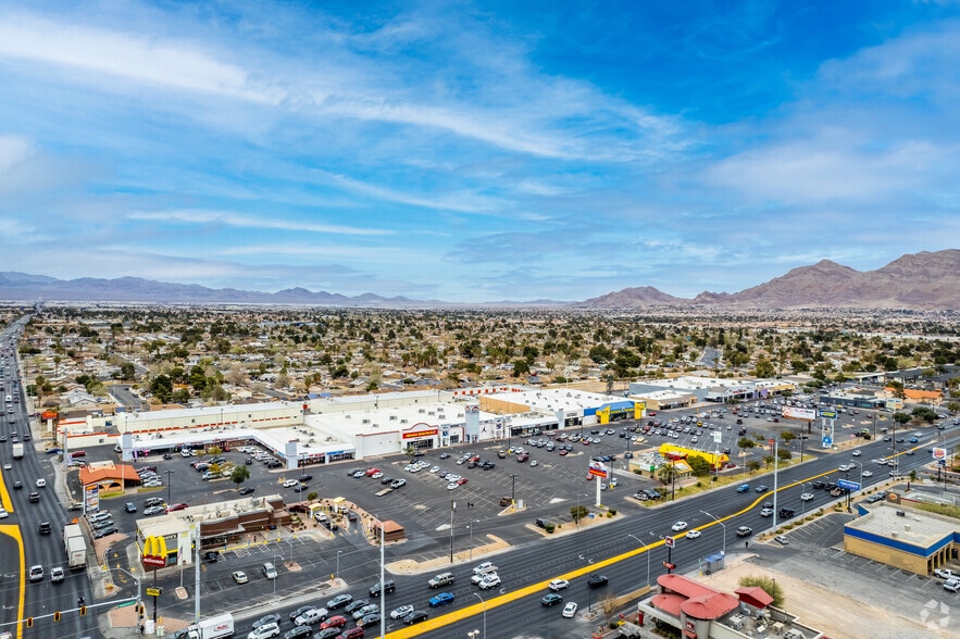 More Photos Of 4440 E Charleston Blvd, Las Vegas Supermarket For Lease