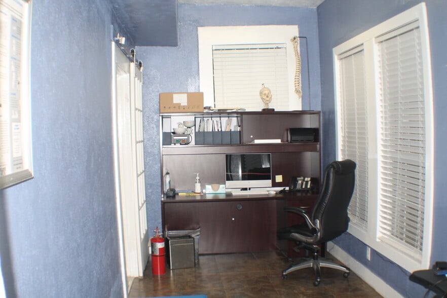More Photos Of 3520 Broadway St, Houston Multifamily For Sale