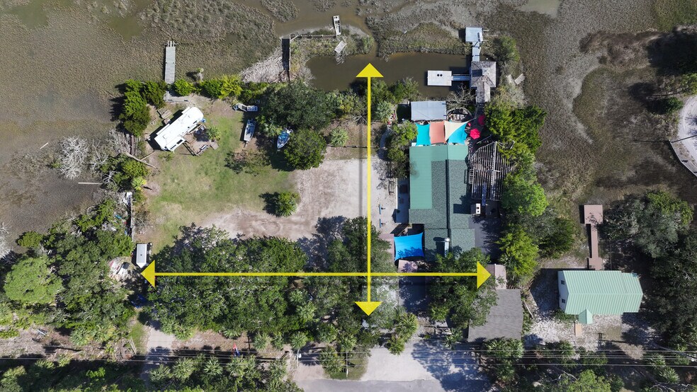 More Photos Of 2111 Sea Island Pky, Saint Helena Island General Retail For Sale