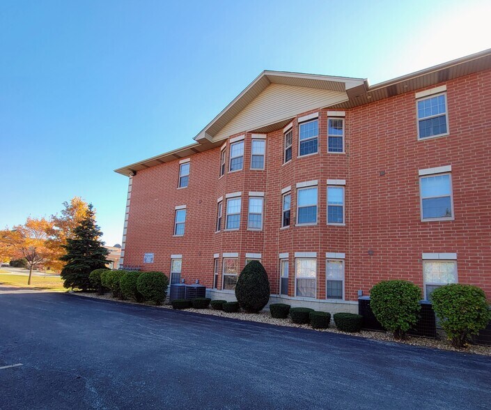 More Photos Of 7250 W 157th St, Orland Park Apartments For Sale