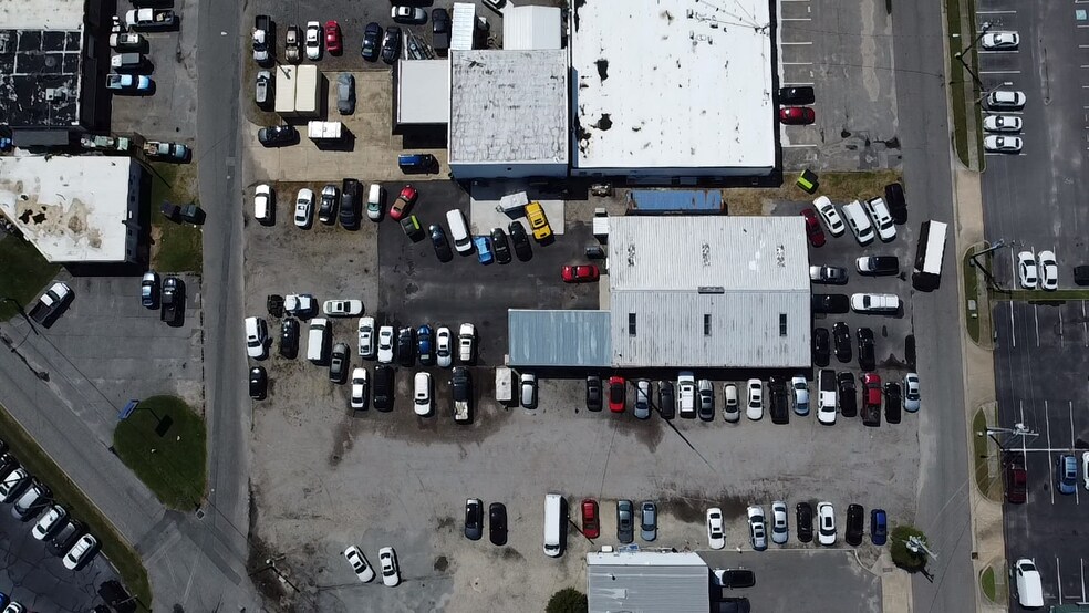 More Photos Of 266 Jersey Ave, Virginia Beach Service For Lease