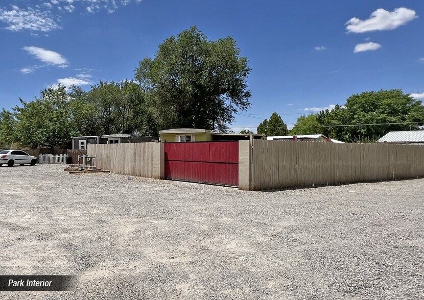 More Photos Of 1143 Gatewood Ave SW, Albuquerque Trailer Camper Park For Sale