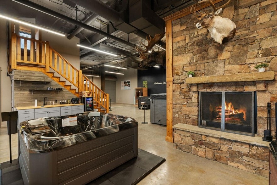 More Photos Of 81211 Gallatin Rd, Bozeman General Retail For Sale