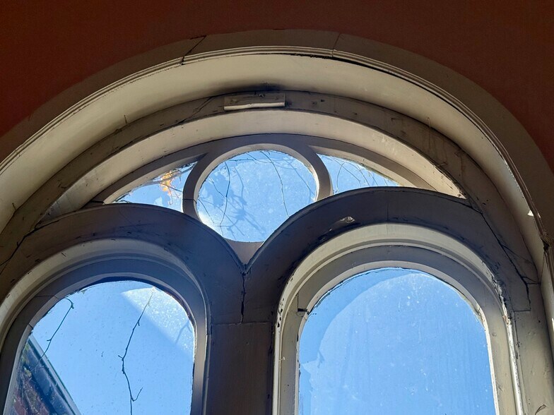 More Photos Of 220 Main St, Saugerties Storefront Retail Residential For Sale