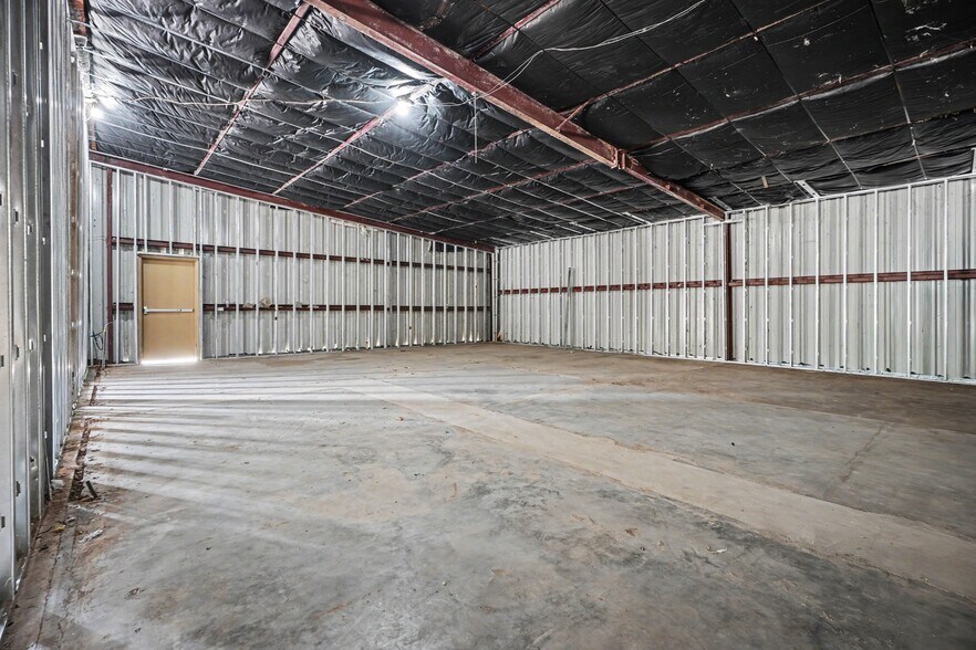 More Photos Of 37310 FM 521 Rd, Brazoria Distribution For Lease