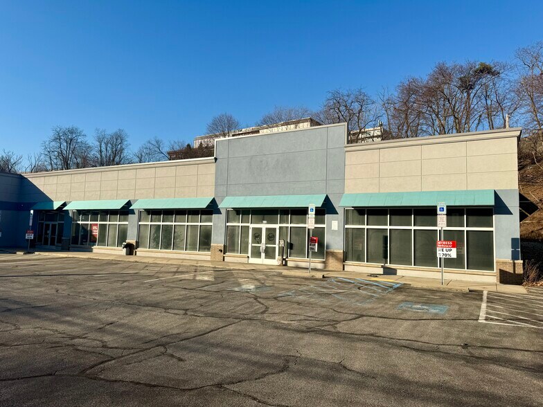 Primary Photo Of 7811 McKnight Rd, Pittsburgh Freestanding For Lease