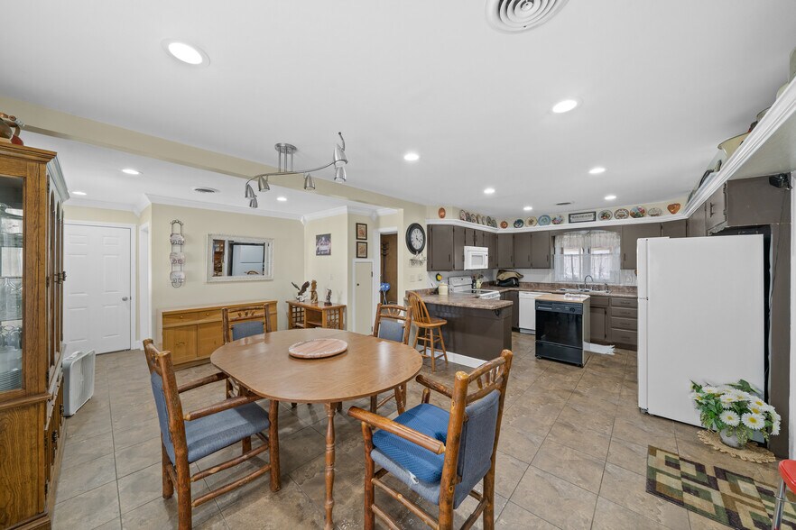 More Photos Of , Carrollton Unknown For Sale