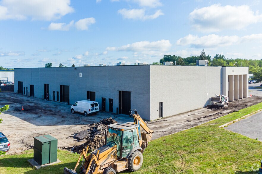 More Photos Of 5459 Canotek Rd, Gloucester Light Manufacturing For Sale