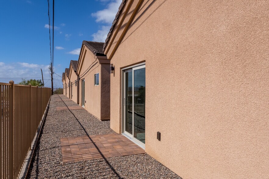 More Photos Of 2786 McCulloch N blvd, Lake Havasu City Multifamily For Sale