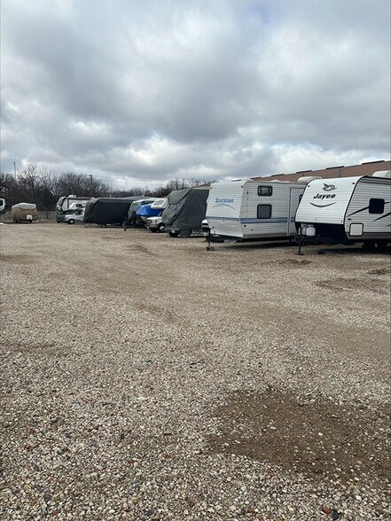 More Photos Of 676 Anita Ave, Antioch Self Storage For Lease