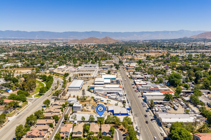 More Photos Of 2879 Main St, Riverside Warehouse For Lease