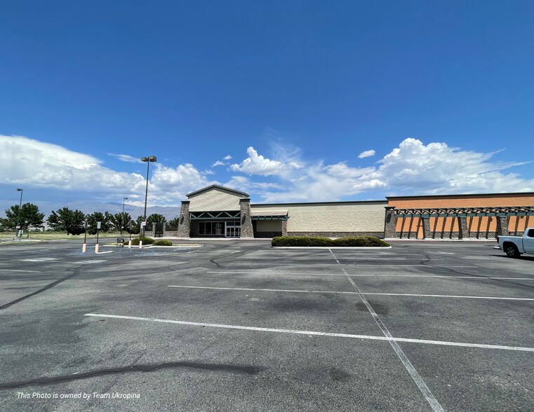 More Photos Of 1200 Main St, Bishop Freestanding For Lease