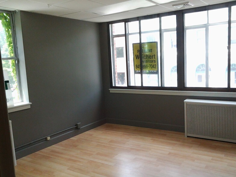 More Photos Of 53-55 Market St, Poughkeepsie Storefront Retail Office For Lease