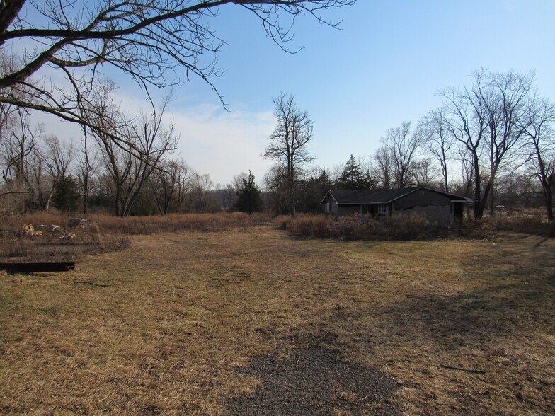 More Photos Of 309 State Route 33, Manalapan Township Office For Sale