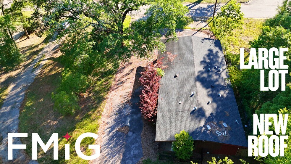 More Photos Of 515 Azalea Rd, Mobile Medical For Sale