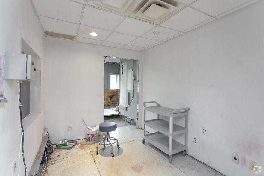 More Photos Of 55 Veterans Memorial Hwy, Commack Medical For Lease