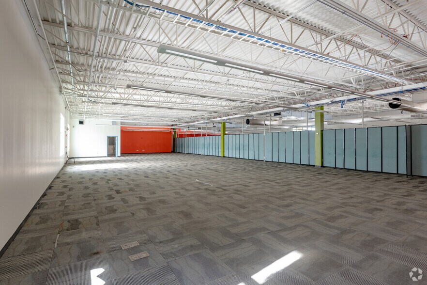 More Photos Of 580-584 NW University Blvd, Port Saint Lucie Unknown For Lease