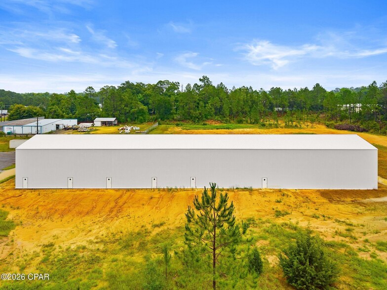 More Photos Of 109 Industrial Dr, Bonifay Flex For Sale