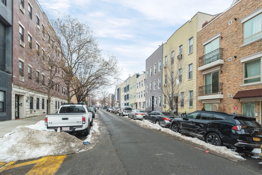 More Photos Of 247 Devoe St, Brooklyn Apartments For Sale