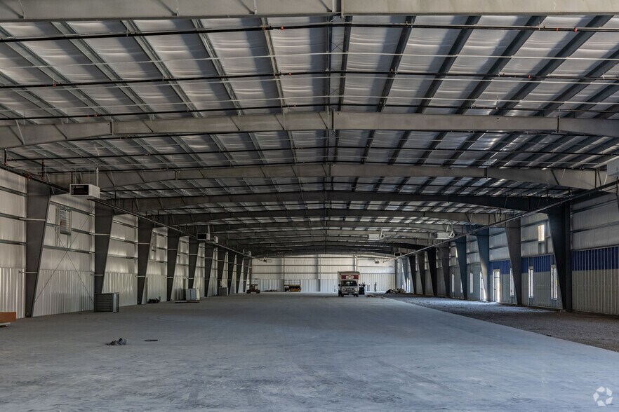 More Photos Of 815 Aviation Ln, Gallatin Unknown For Lease