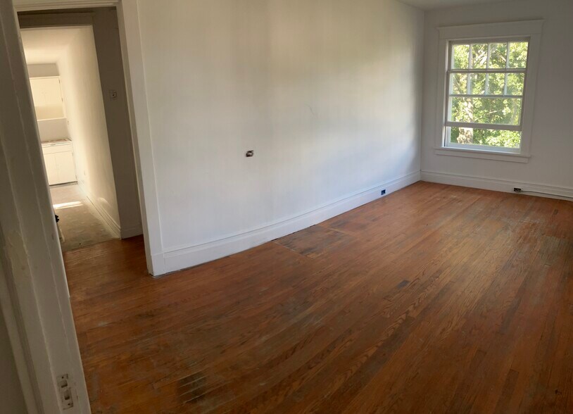 More Photos Of 54 Parkwood Blvd, Hudson Apartments For Sale