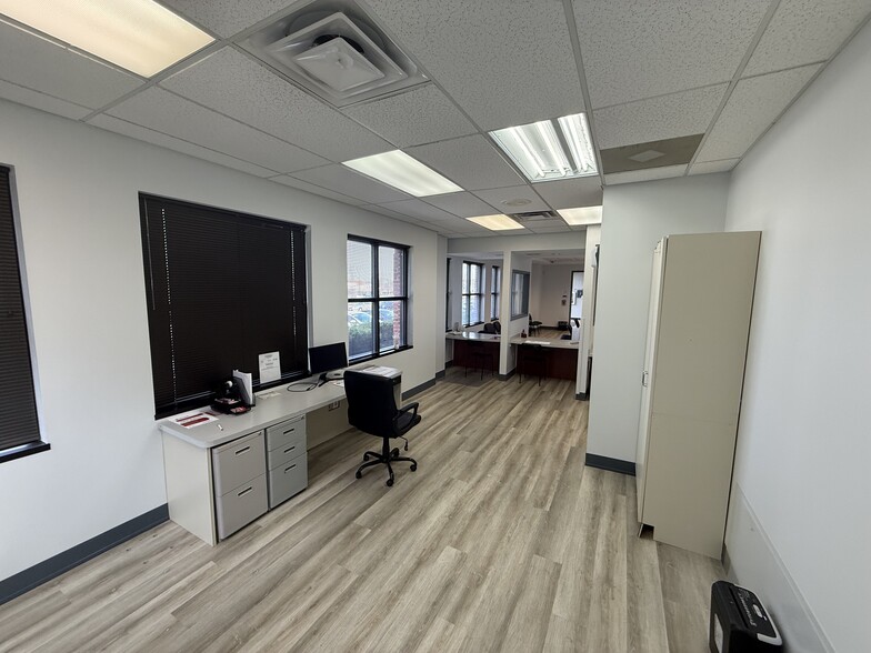 More Photos Of 4661 Sawmill Rd, Upper Arlington Medical For Lease