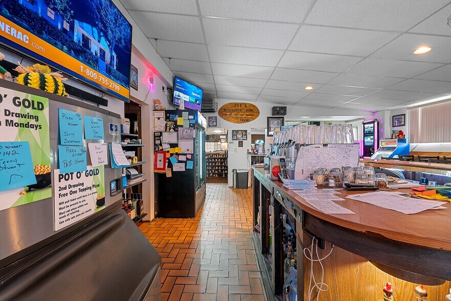 More Photos Of 326 Main St, Wausaukee Bowling Alley For Sale