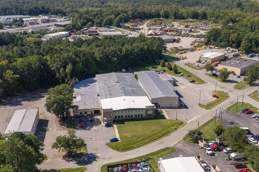 More Photos Of 8433 Erle Rd, Mechanicsville Warehouse For Sale