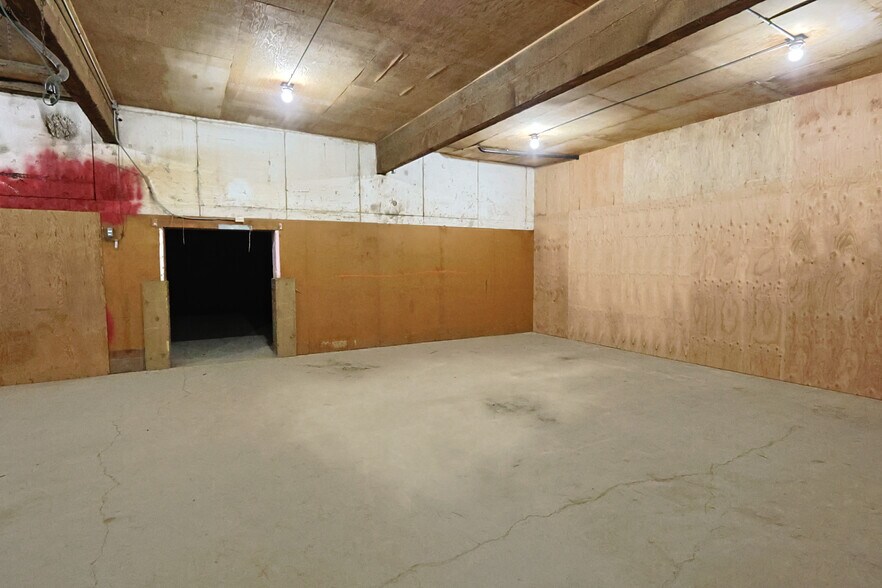 More Photos Of 665 Hemlock Ave, Coos Bay Refrigeration Cold Storage For Sale