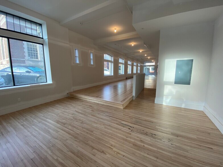 More Photos Of 5 Washington St, Biddeford Apartments For Lease