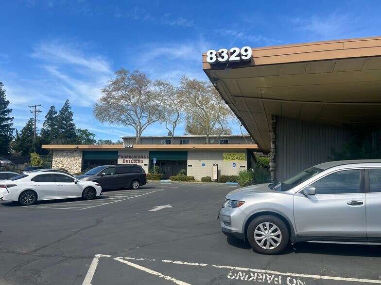 More Photos Of 8329 Fair Oaks Blvd, Carmichael Medical For Lease