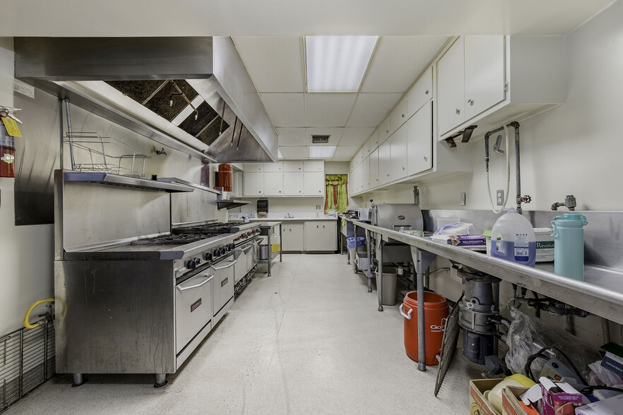 More Photos Of 3435 San Anseline Ave, Long Beach Religious Facility For Sale
