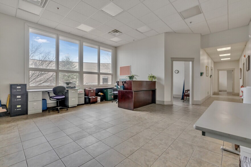 More Photos Of 38 Rainbow Ln, Sanford Warehouse For Sale