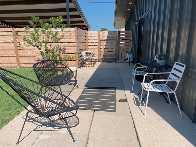 More Photos Of 711 N Douglas Ave, Oklahoma City Apartments For Sale