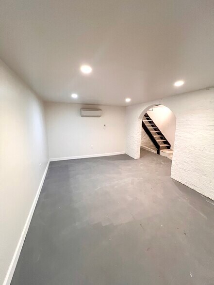 More Photos Of 718 Putnam Ave, Brooklyn Multifamily For Sale