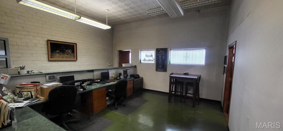 More Photos Of 4545 Olive St, Saint Louis Industrial For Sale